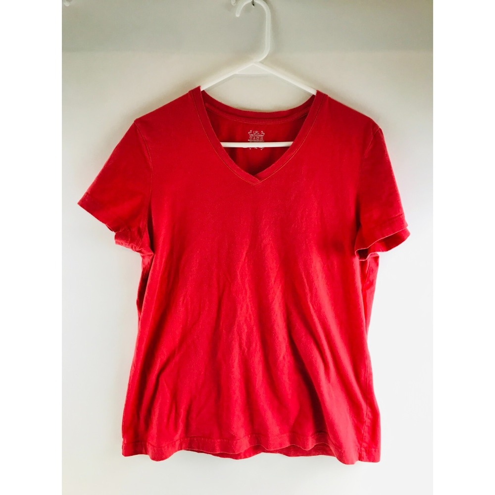 LFL Lady Foot Locker T-Shirt Women's Size XL Solid Red V-neck Short Sleeve